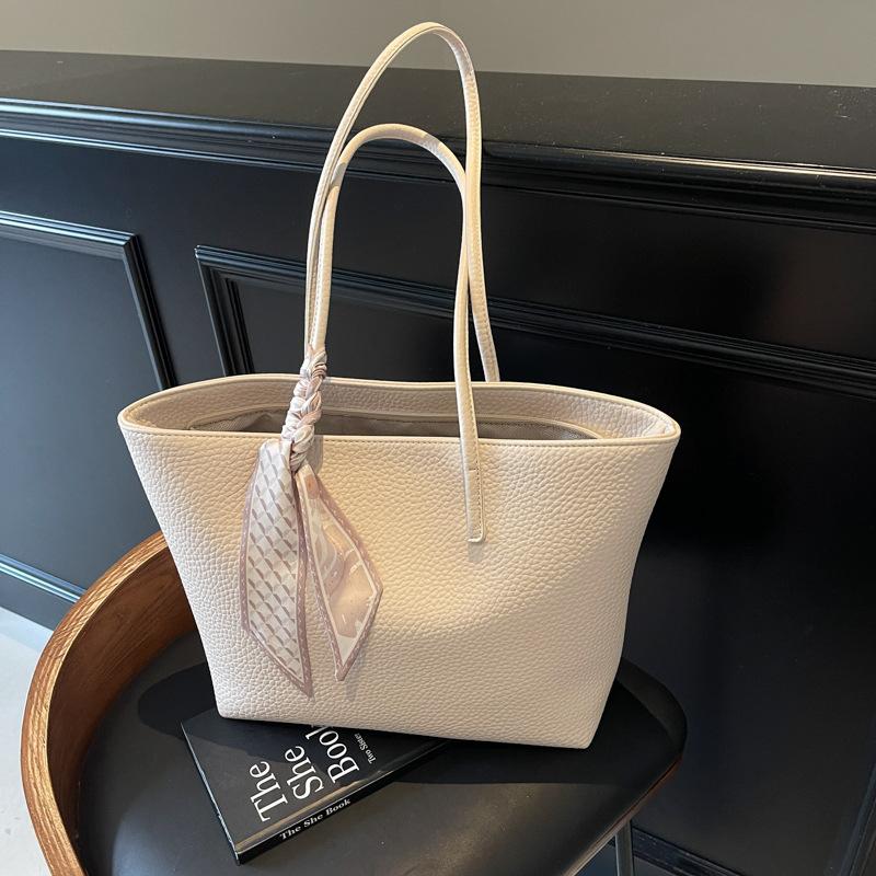 Сумка большой вместимости женская новая весенне-летняя простая студенческая сумка через плечо для занятий и отдыха, сумка-тоут для работы