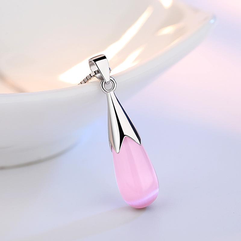 Элегантный кулон-капля из лунного камня «кошачий глаз»: Корейское посеребренное хрустальное ожерелье для женщин