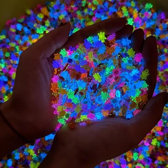 100 Pcs Mini Resin Turtle Statues Glow In Dark Tiny Turtle Figurines Miniature Animals for Fairy Garden Decor DIY Crafts Potted Plants Cake Toppers