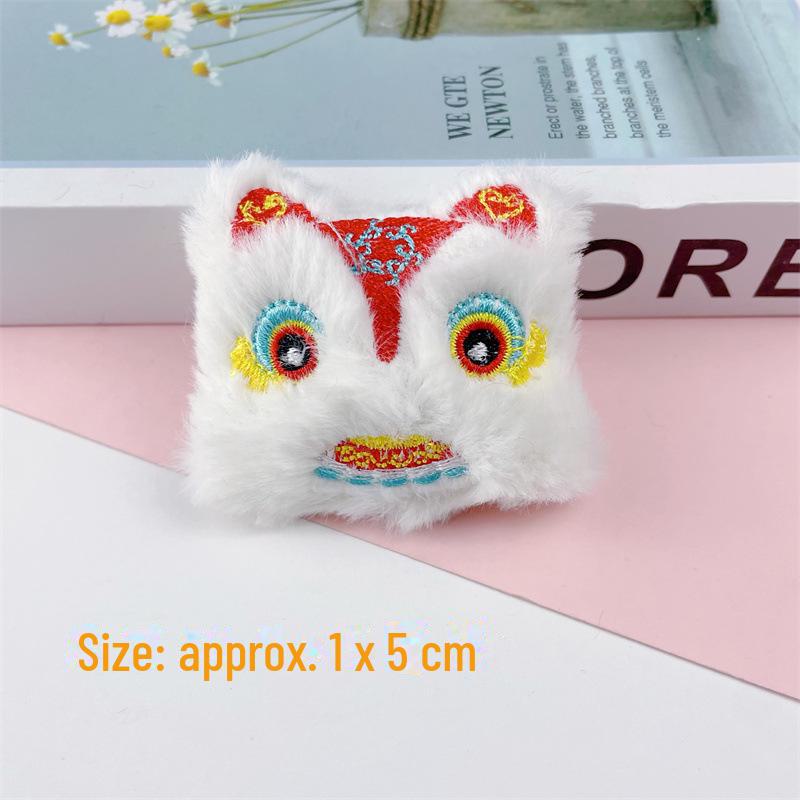 Новогодняя плюшевая брошь в виде змеи и льва, кулон в виде кролика с одеждой, обувью, шляпами - украшение для подарка