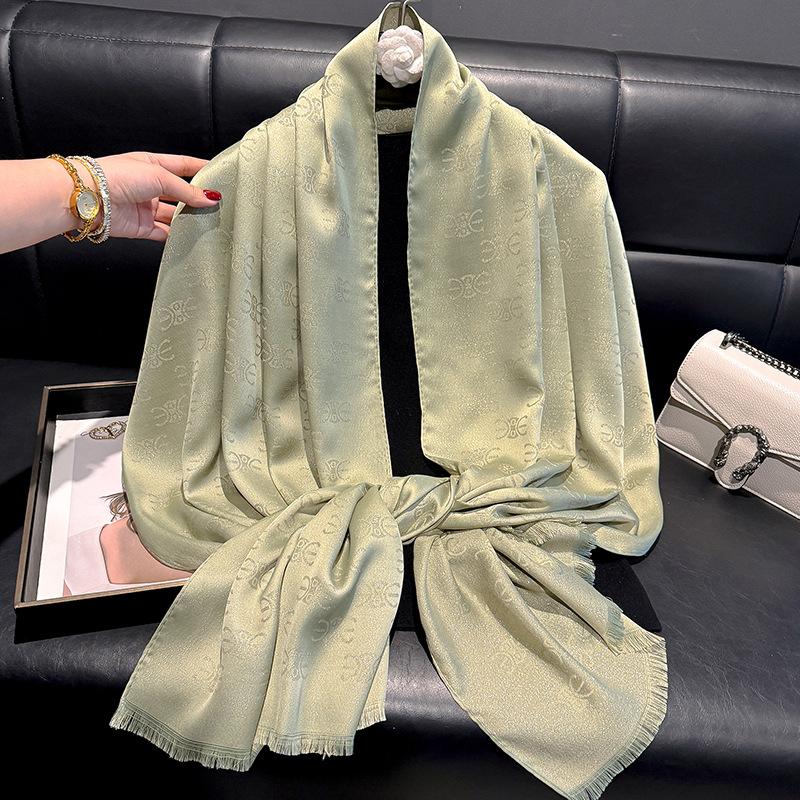 Весенне-летняя мода Имитация шелка Длинный шарф Шаль Защита от пыли Шарф Премиальный тенсел хлопок Золотой шелк Дорожное пляжное полотенце Женщины