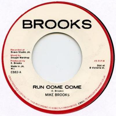 7-дюймовая пластинка МАЙК БРУКС - Run Come Come / Dub EB83 Brooks 2017 UK Регги, Ска и Даб Б/У