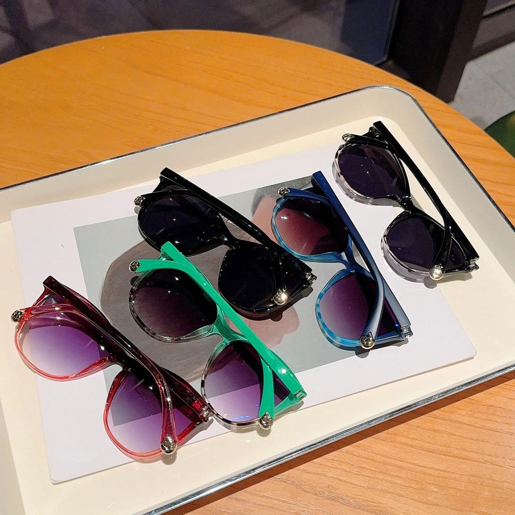 Oversized Round Sunglasses for Women  New In Multicolor Rim Gradient Dark Glasses Fashion Vintage Travelling Shades