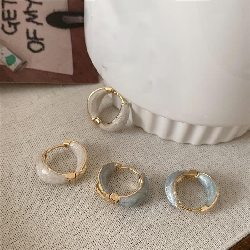 Каплевидные круглые синие серьги-пусеты с U-образной застежкой для ушей, модные в стиле инс, роскошные, с высоким чувством стиля, маленькие универсальные серьги для женщин