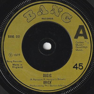 7-дюймовая пластинка BRICK - Dusic BANG012 Bang Records 1977 UK Соул/Фанк Б/У