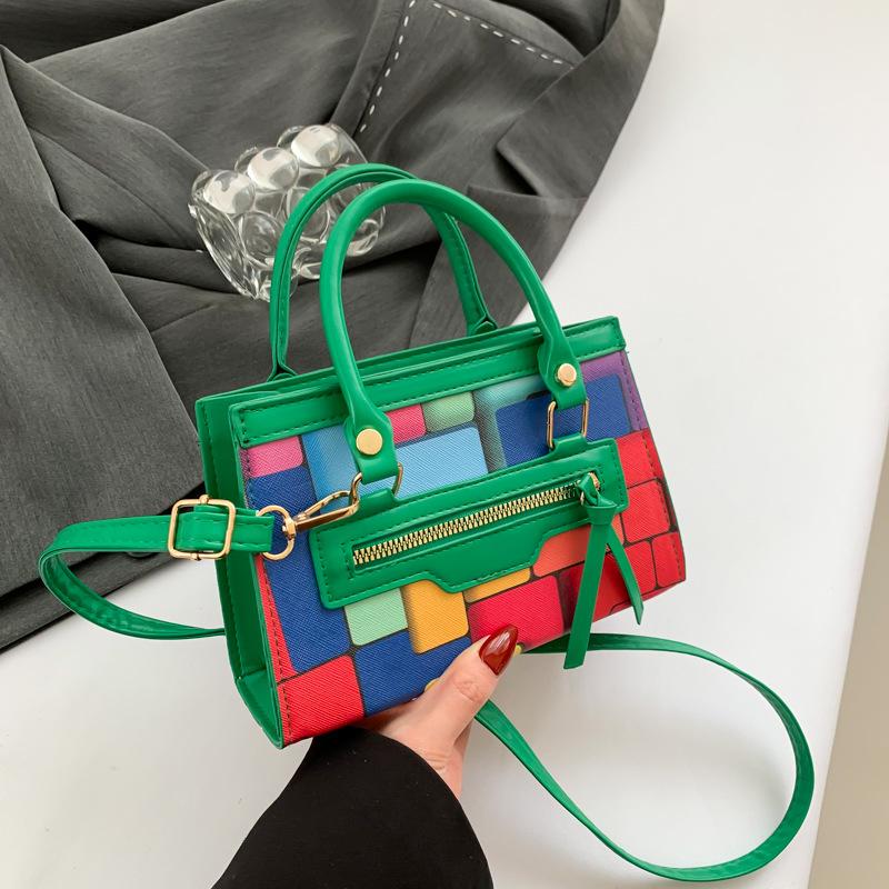 Новая летняя контрастная цветная простая и модная ручная сумка через плечо, маленькая квадратная сумка, повседневная сумка через плечо