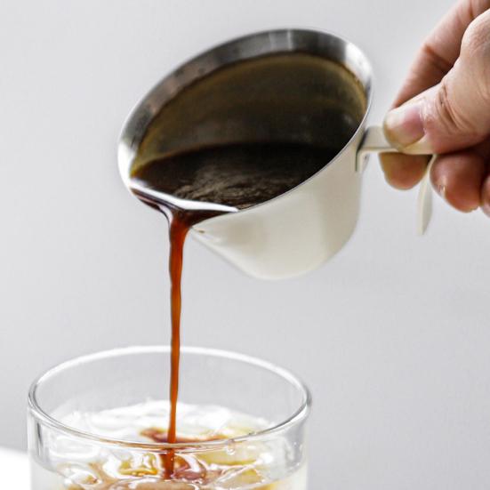 Мерные чашки для эспрессо, 100 мл, кофейная чашка из нержавеющей стали с изогнутой ручкой, V-образный носик, кувшин для заваривания кофе для кофемашины, чашка для молока