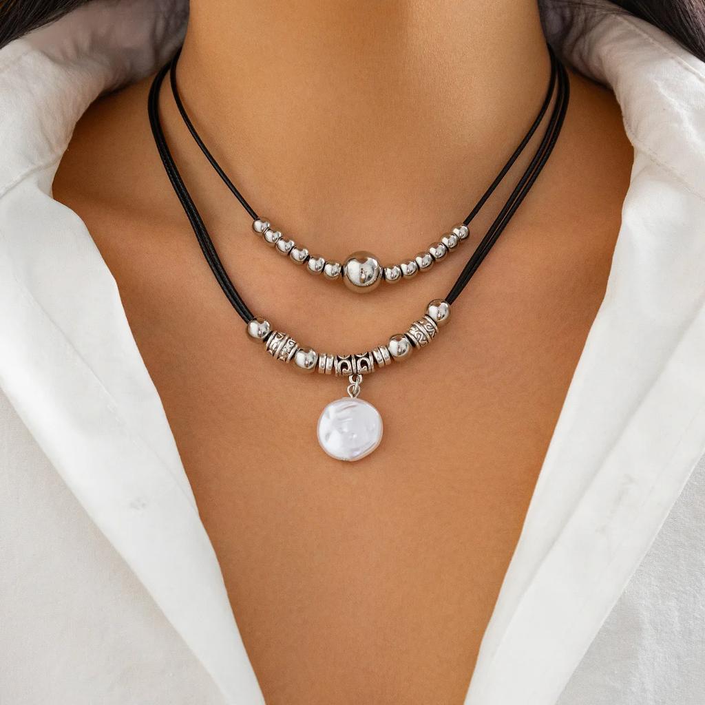 Metallic Feeling Decoration Aesthetic Necklaces Disc Pendant Woman Trend 2024 Accessories for Girls Beads Neck Jewelry Wholesale