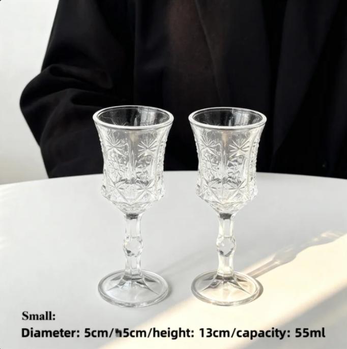 Набор из 2 предметов 420 мл Хрустальный набор бокалов для вина с золотой крошкой с декантером - Роскошная барная посуда на ножкеЭлегантный подарок для домашнего бара для ценителей вина