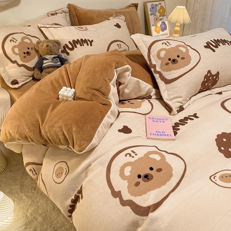 Зимний утолщенный молочный бархатный комплект из четырех предметов плюс бархатное теплое коралловое бархатное пододеяльник, фланелевая простыня, пододеяльник, постельное белье
