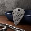 Lightweight Metal Plectrum Non-Slip Grip Titanium Alloy Pendant Guitar Pick Necklace  Bass Players