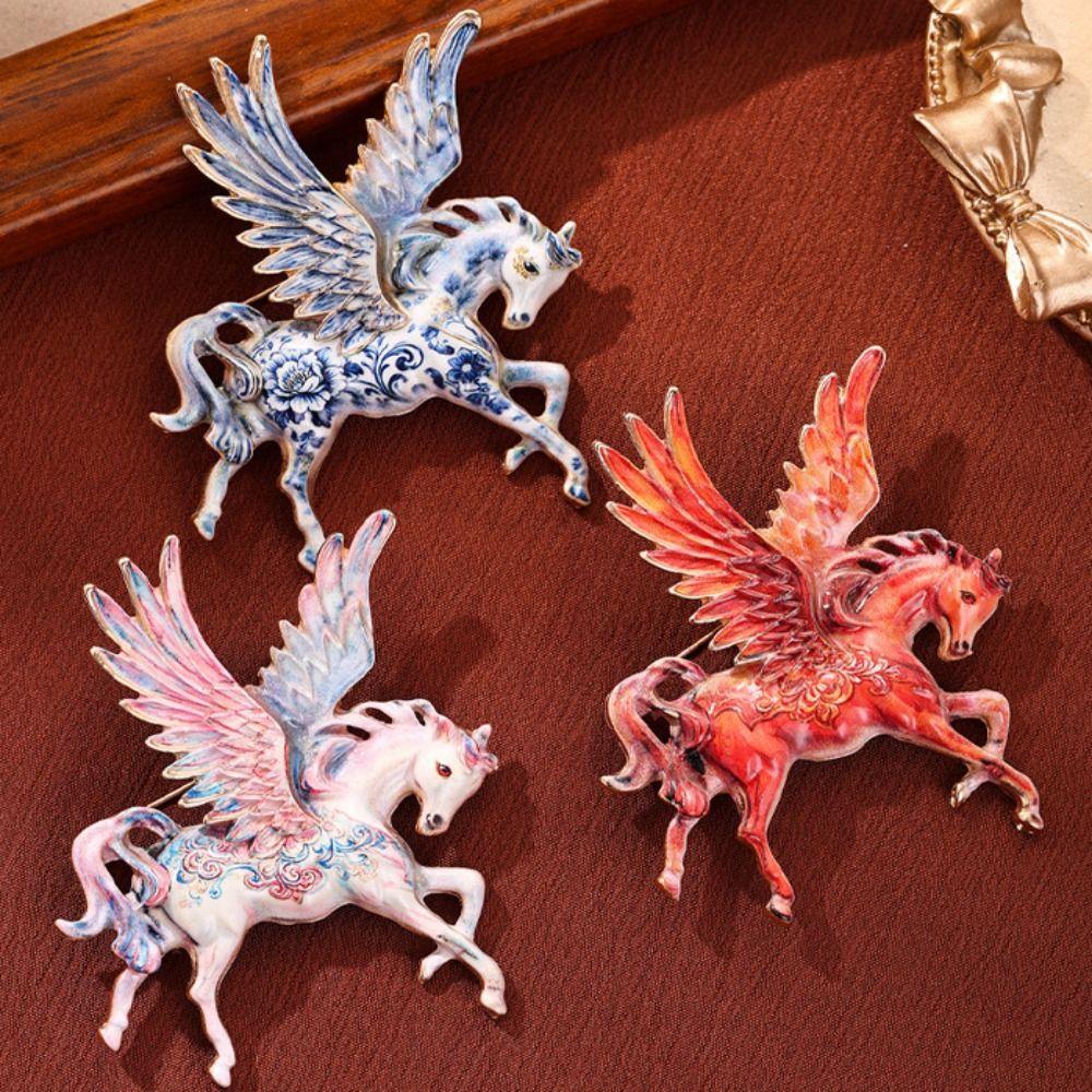 Vintage Pegasus Brooch Alloy Brooch Pins Hot Animal Lapel Pin  Cultural Art