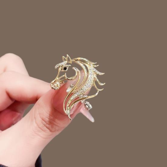 Yousheng Horse Head Brooch Sparkling Hollow-out Horse Brooch Rhinestones Embellished Brooch Pin Clothing Accessory Gift for Horse Lovers