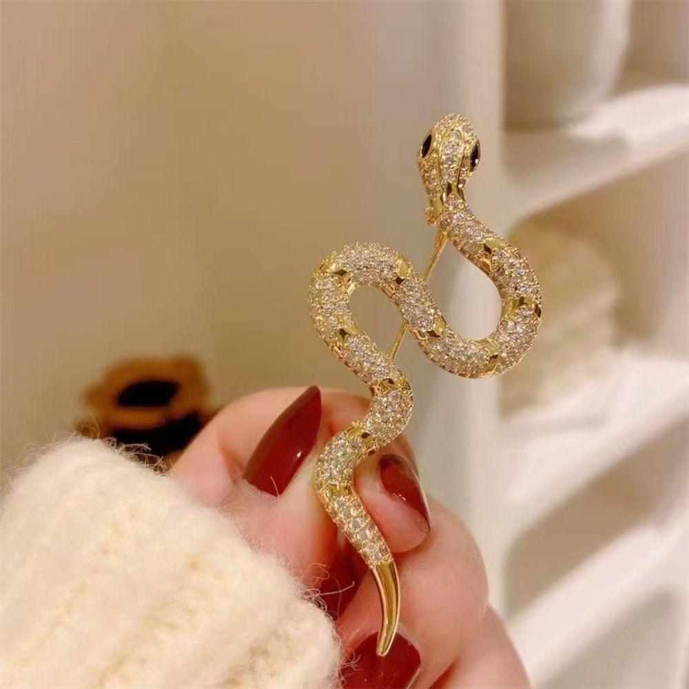 Minimalist Rhinestone Animal Collar Pins Sparkling Snake Lapel Pin Zodiac Snake Brooch  New Year