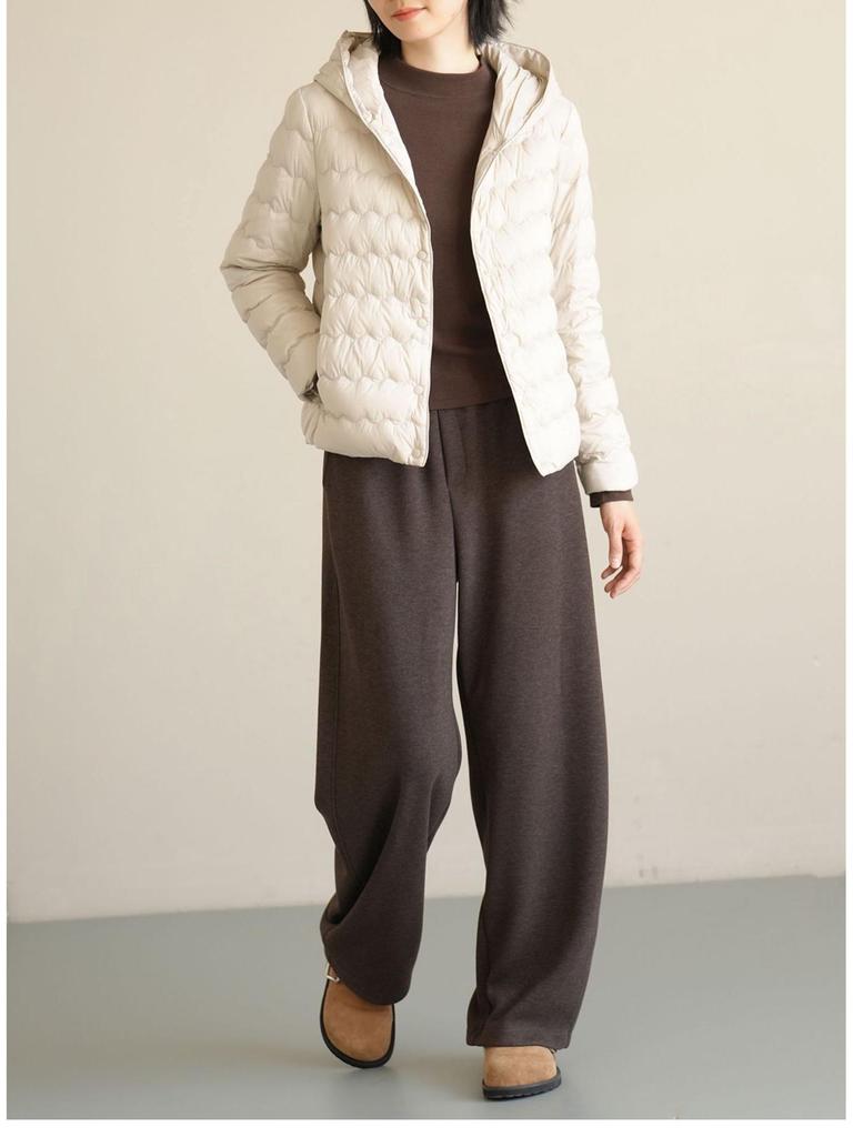 Графеновая легкая пуховая куртка с капюшоном