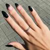 KLOSS BEAUTY ЧЕРНЫЕ ОМБРЕ НОГТИ - Набор из 24 многоразовых накладных ногтей с гелевым покрытием, обработанных УФ-лучами, с ГЛЯНЦЕВЫМ покрытием (ЧЕРНЫЙ)