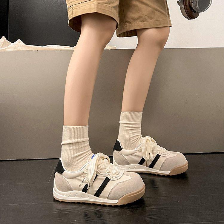 2025 Spring and Summer New Flat-bottomed German Training Shoes Soft Leather Casual Shoes Lace-up Breathable Thin-soled Capiballard Training Boa