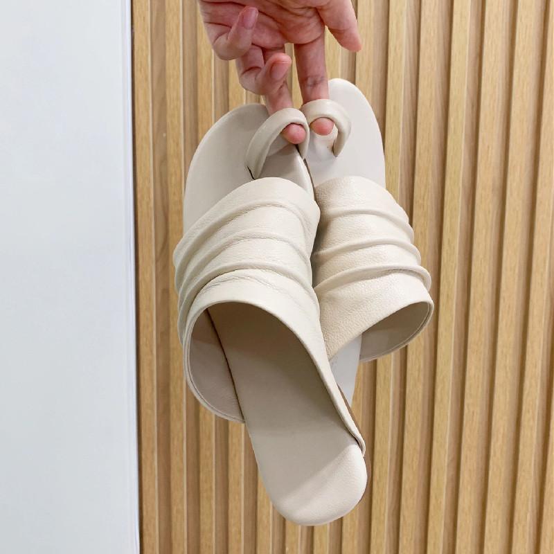 Fashion 2024 Summer Black Soft Leather PU Flat Sandals Retro Slippers Fashion Design Slide Slippers Women Light Non-Slip Beach Sandals S