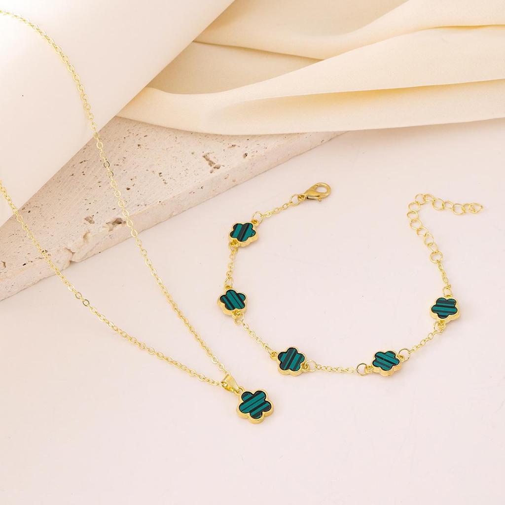 Lucky Clover Necklace & Bracelet Set - European & American Fashion