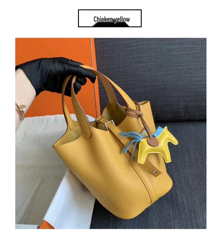 2025 Minimalist Veggie Basket Bag: Lychee Grain Cowhide, Fashionable & Spacious Handbag