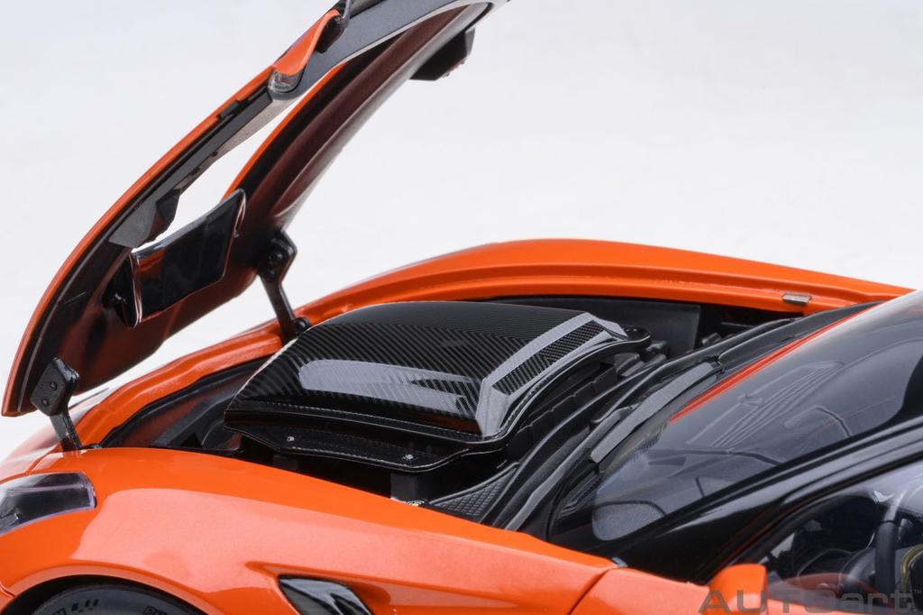 AUTOart Chevrolet Corvette ZR1 Orange Готовый продукт 1/18 (С7)