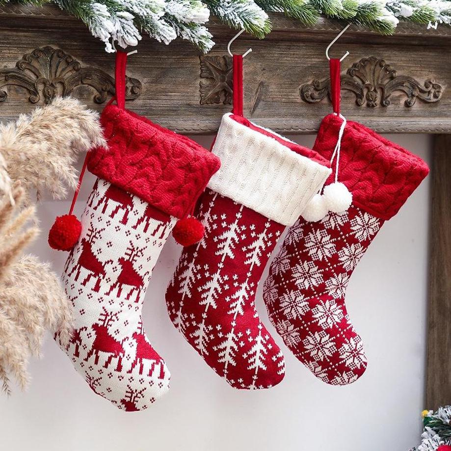 1 Pcs New Christmas Ornaments Knitted Christmas Stockings Yarn Socks Red And White Elk Gift Bag Children Gift Bag Decorate