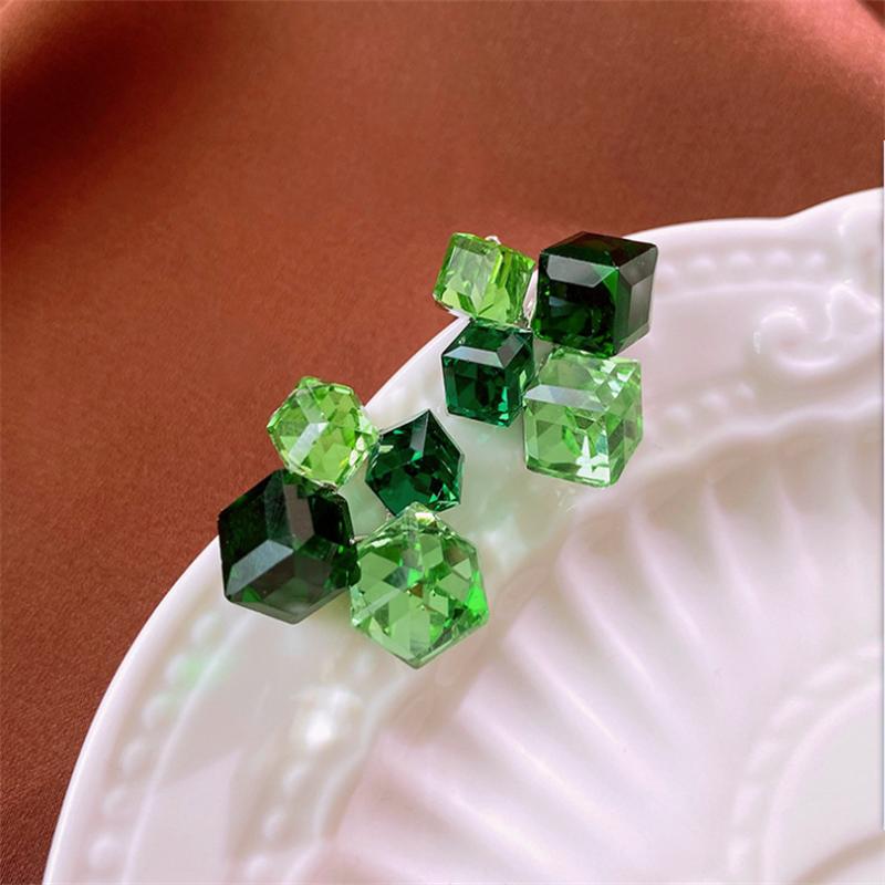 МодаТрехмерные мечтательные хрустальные серьги-гвоздики для женщин серьги Ювелирные изделия Подарок девушке Brincos