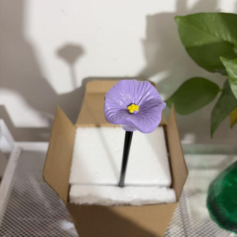 Bee Water Feeder Resin Flower Fountain for Gardens Portable Drinking Station for Bees with Easy Refill