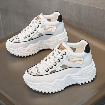 Туфли на танкетке для женщин, сандалии, дышащая толстая подошва, новые маленькие белые туфли, дышащие летние женские сандалии на шнуровке