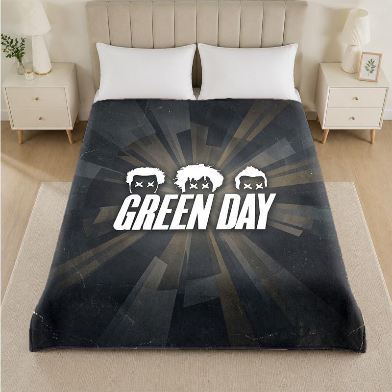 Green Day Print Flannel Blanket Cozy Lightweight Plush Throw Blanket For Bed Sofa Household Use