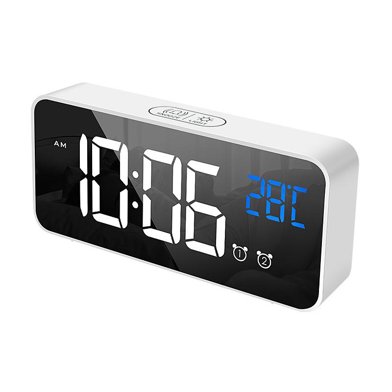 Mirror Digital Alarm Clock USB Charging Bedside Clock Snooze Dual Alarm Table Clock with Temperature Display