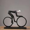 Черная Скульптура Велосипедиста Статуэтка Велогонщика из Смолы для Любителей Велосипедного Спорта Мужчина на Велосипеде Настольные Украшения для Дома Офиса Стола Полки