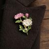 Брошь-булавка для ветровки Эмалированная Расцветка Дизайн с тремя хризантемами Сплав цинка