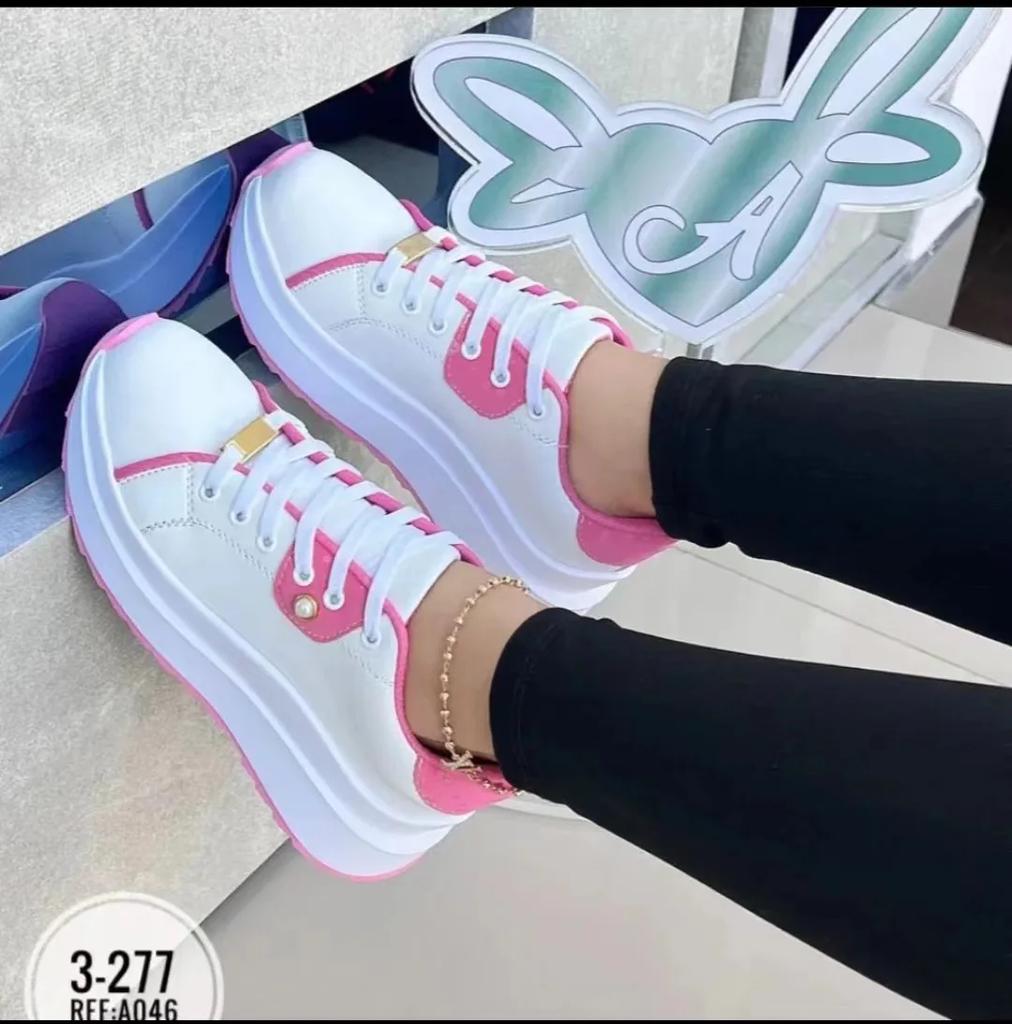 Women Platform Sneakers  New Ladies Fashion Round Toe Lace Up Casual Flats Outdoor Running Shoes Comfortable Female Footwear