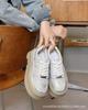 Платформа маффин кожаные маленькие белые туфли женские 2025 осень новые увеличение роста универсальные удобные модные повседневные спортивные туфли