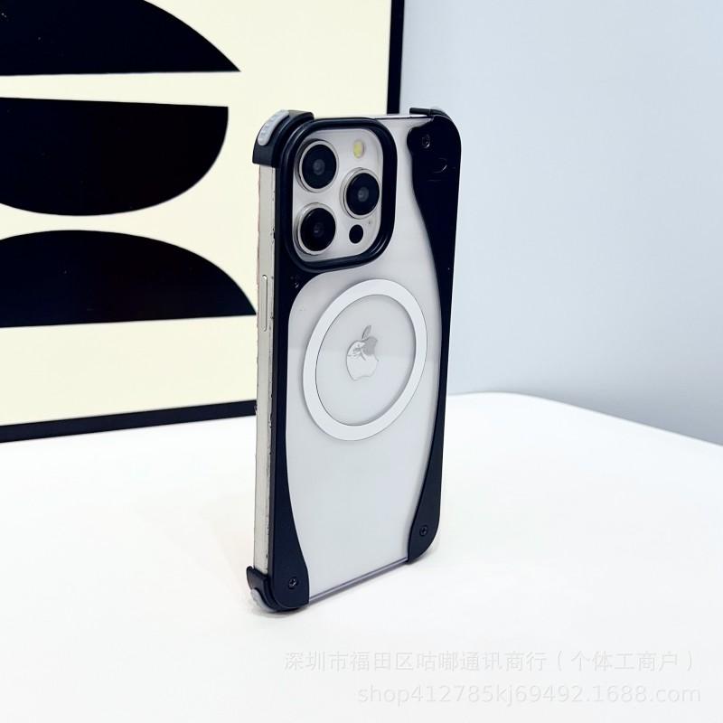 Metal Magnetic Phone Case IPhone 16 Pro Max Clear PC Back Slim Heat Dissipation Shockproof