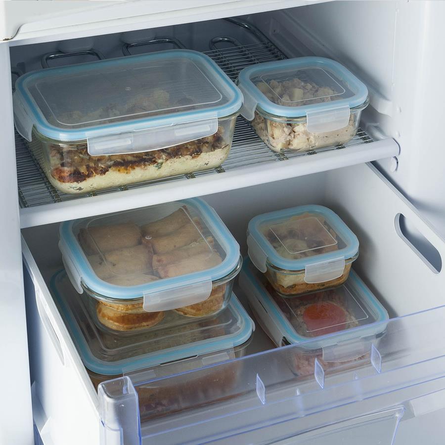 SET OF 3 GLASS CONTAINERS snap-on lids