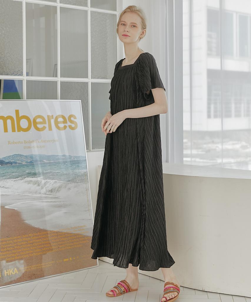 Tina Blossom Sure Black Dress
