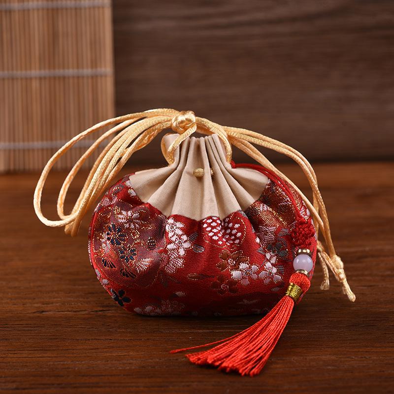 Ретро вышитый ароматический саше: Брокадовый кошелек для монет и подвеска-талисман