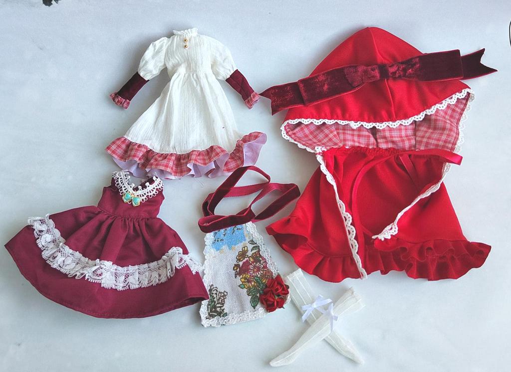 Одежда для кукол Blythe: костюм Красной Шапочки для кукол Obitsu 24, совместимая с Azone. (для кукол 16-18 см)