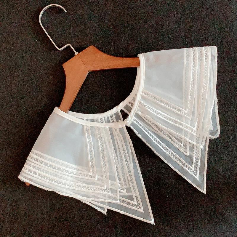 Women Fake Collar Shawl Detachable Blouse Decoration Lace Romantic Flower Embroidery Multi-Layer False Collar Shirt Collar