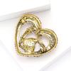 New Fashionable Alloy Rhinestone Hollow Heart Brooch with Elegant Temperament, Fashionable Women's Chest Flower Jewelry