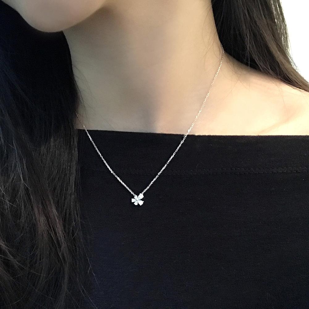 Корейская версия летнего Ins Style Simple Niche White Diamond Flower Zircon Lock Five Flower Personality Clavicle Chain ожерелье для женщин