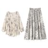 A Two-piece Set of Plus-size Women's Fashion and Laid-back Style Printed Top and Skirt for Autumn