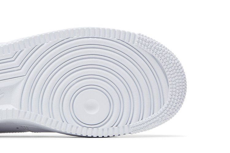 Nike Air Force 1 Low Supreme White