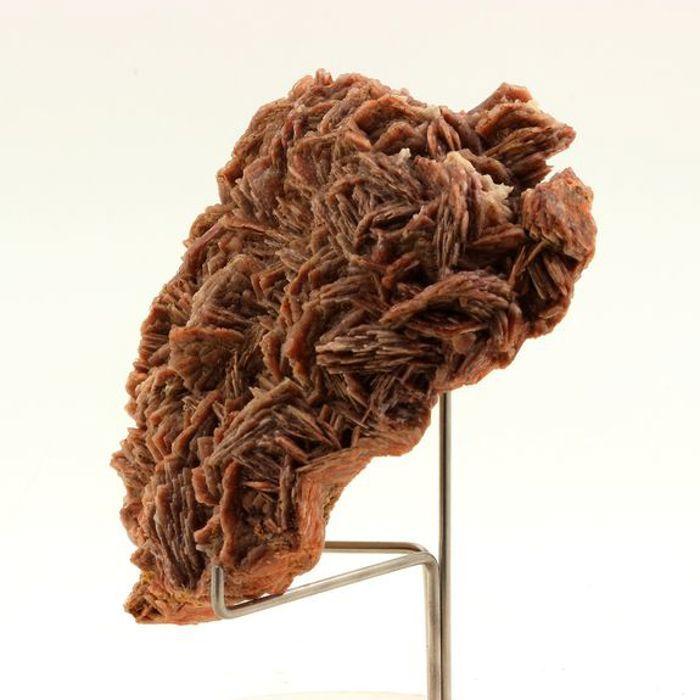 Pierres et Minéraux. Baryte. 3000.0 ct. Voltennes mine, filon du Barrot, Saône-et-Loire, France.