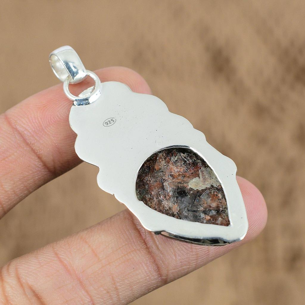 Natural Garden Quartz Gemstone Pendant Unicorn 925 Sterling Silver For Women