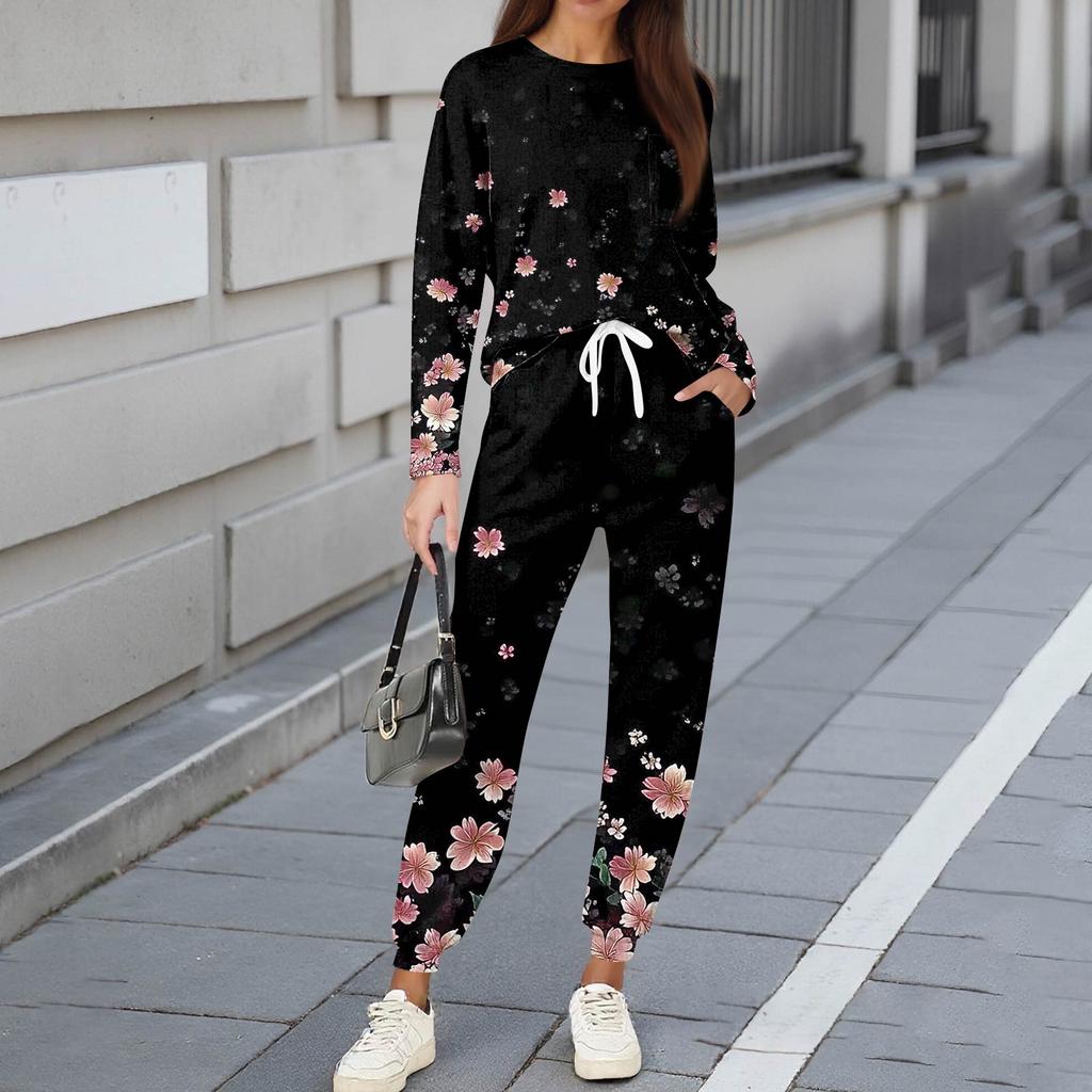 Комплекты для женщин из 2 предметов: футболки с круглым вырезом и длинным рукавом, принтованные спортивные брюки с карманами