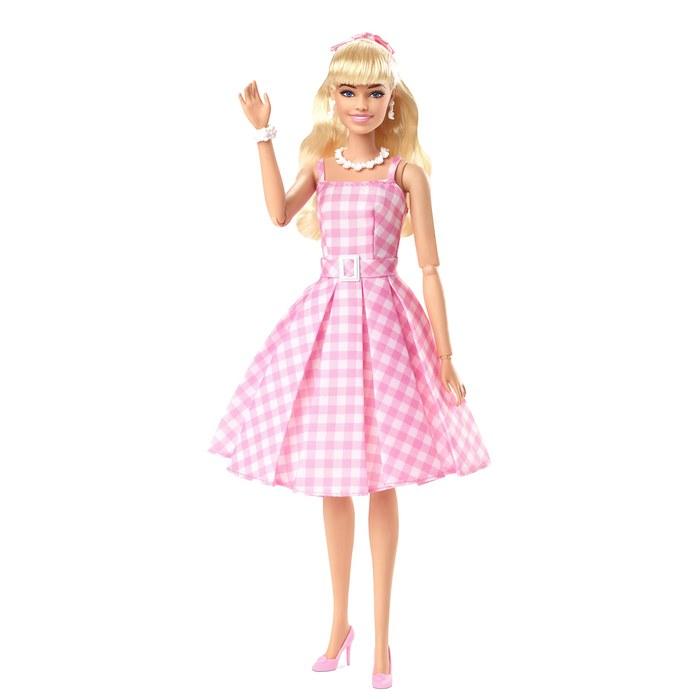 Кукла Mattel Barbie из фильма «Барби» в клетчатом платье (3+ года) HPJ96 Розовый (х 1)