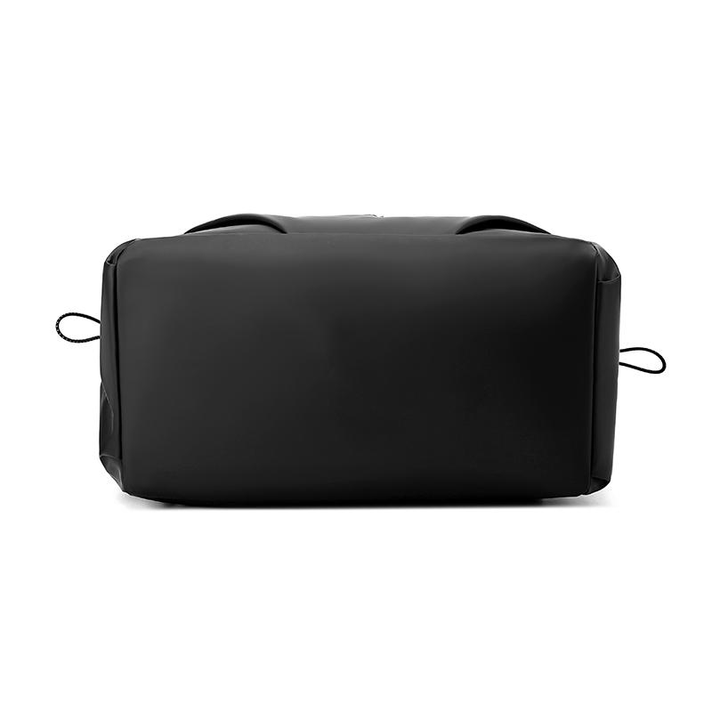 Элегантный черный водонепроницаемый рюкзак для мужчин Стильный и функциональный рюкзак для ноутбука для повседневного использования и путешествий